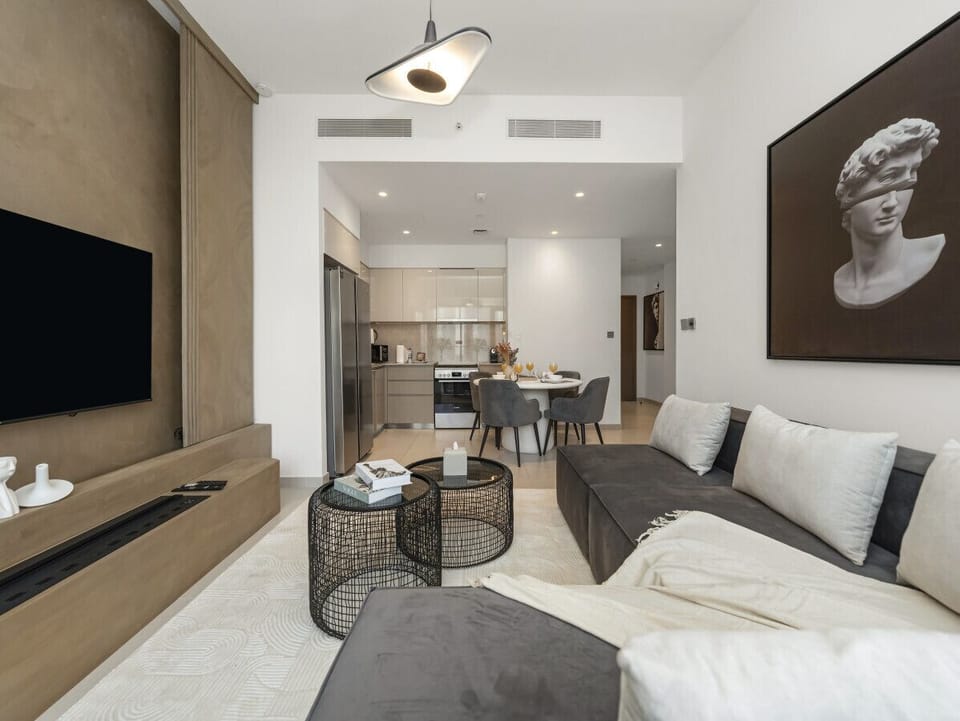 Bright and modern living space for ultimate comfort