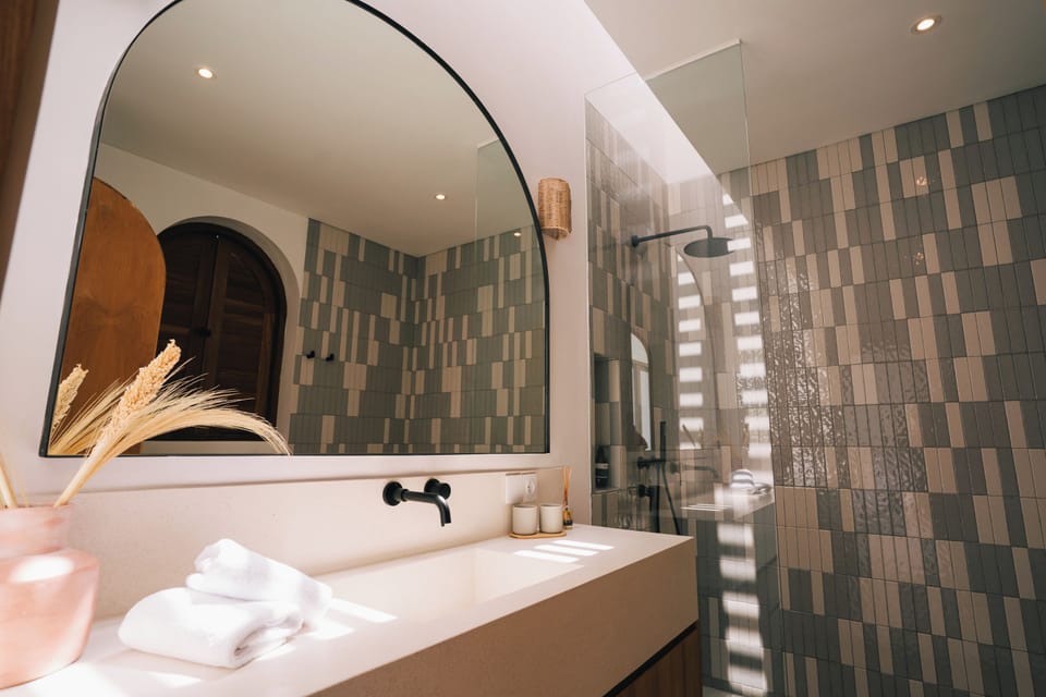 Towels, soap, shampoo