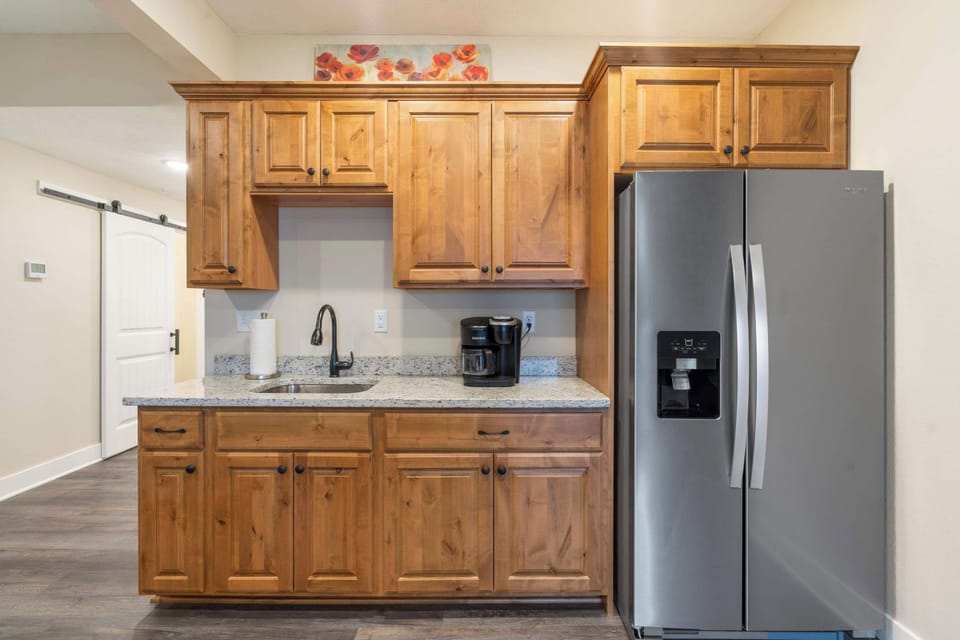 Lower Level Kitchenette