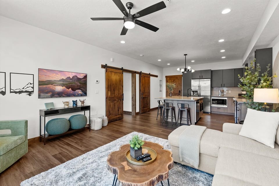 Beautifully decorated and spacious living area