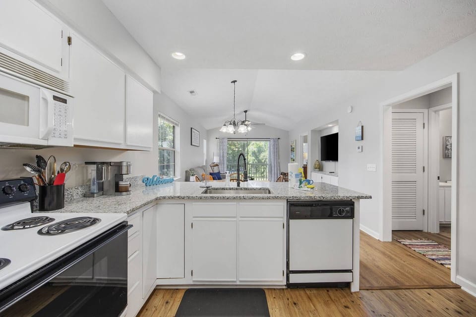 Kitchen with Everything you need to plan the perfect meal!