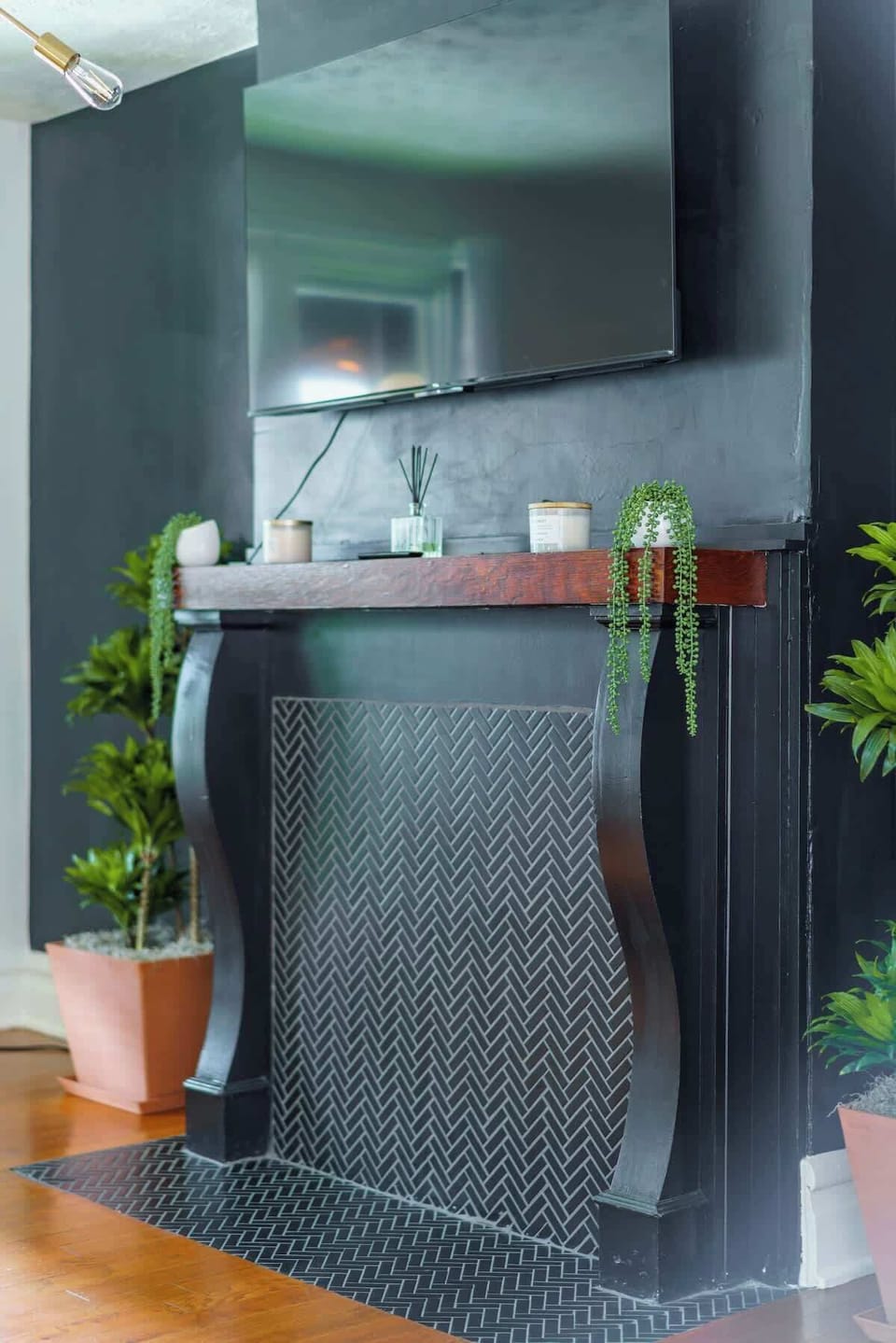 Our living room offers a spacious retreat with sleek, modern decor and fixtures. Impeccably clean and thoughtfully designed, it’s perfect for relaxation and entertaining. Experience the best in contemporary comfort