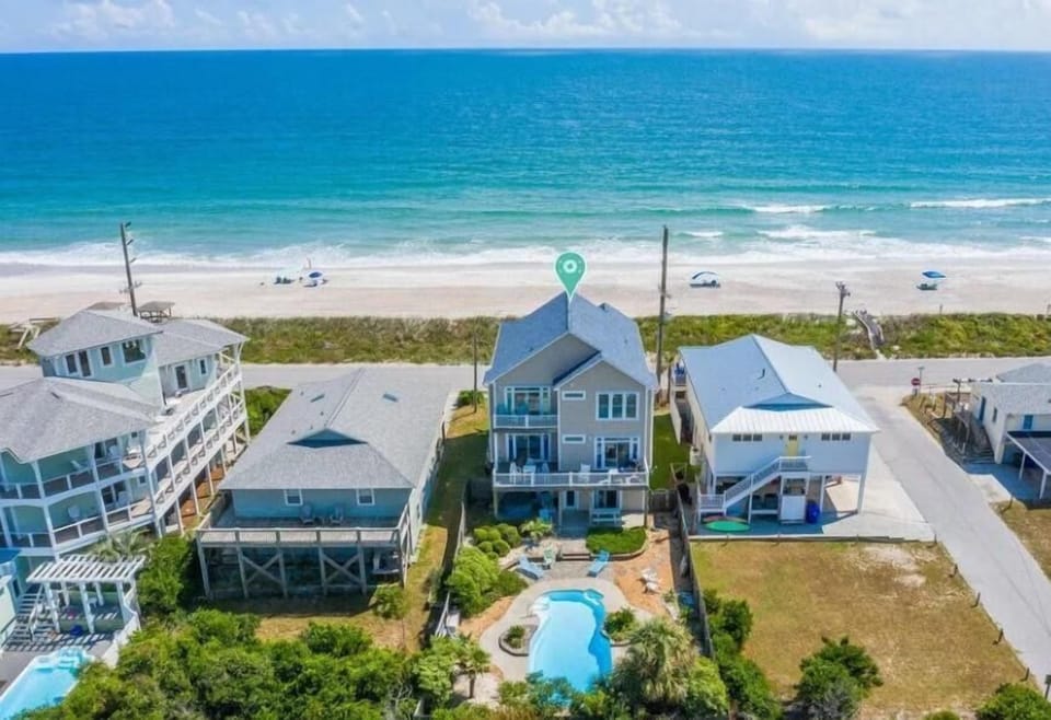 Sea Dragon - 2nd Row Home with Pool