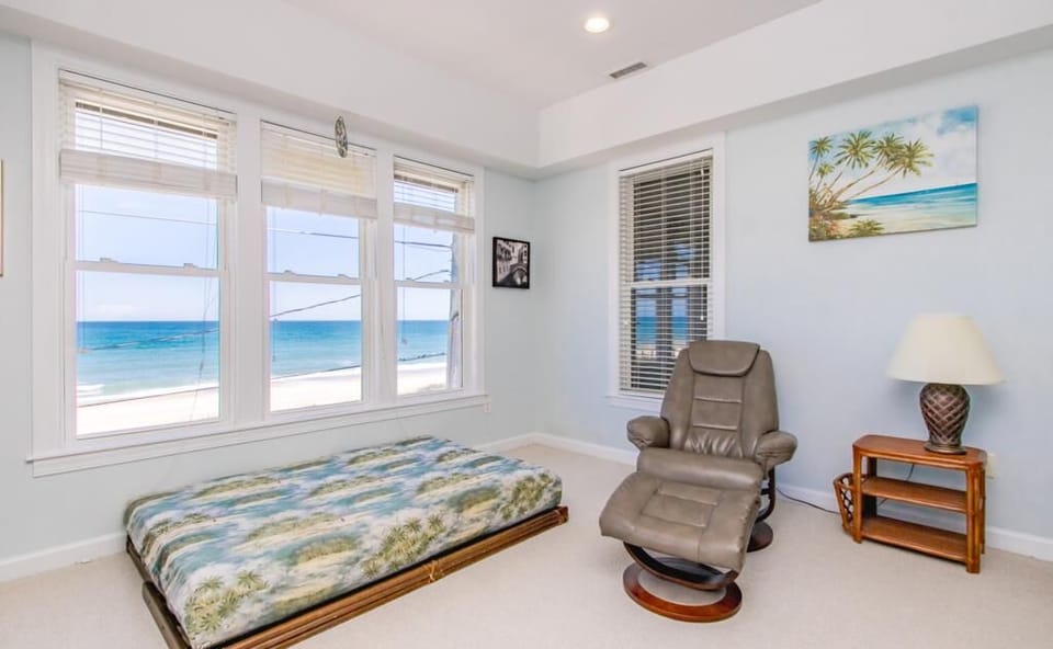 Extra Seating in South King Bedroom