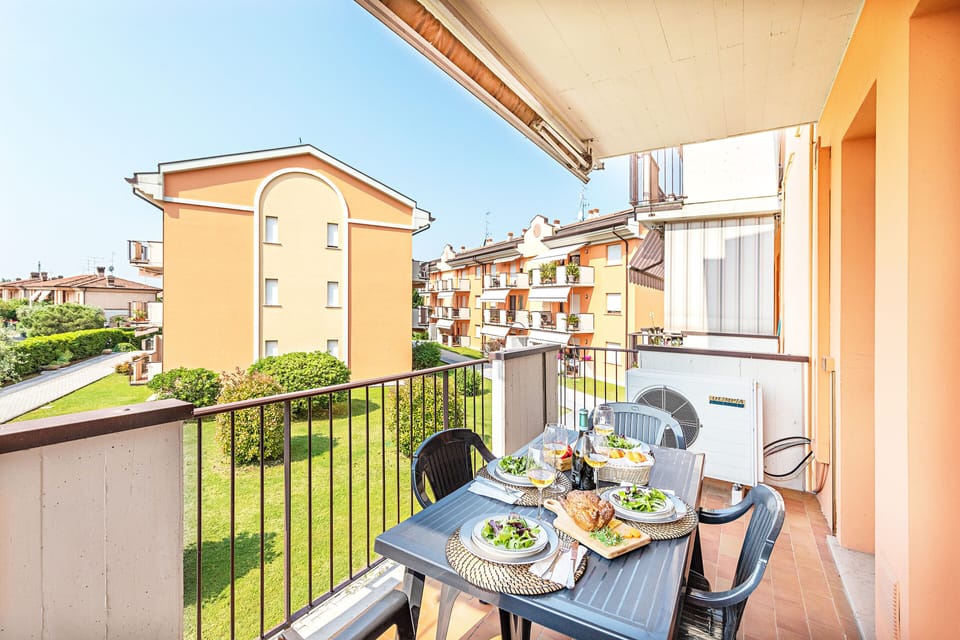 Apartment, Courtyard View | Terrace/patio