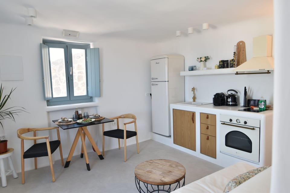 House, Sea View | 1 bedroom, iron/ironing board, free WiFi