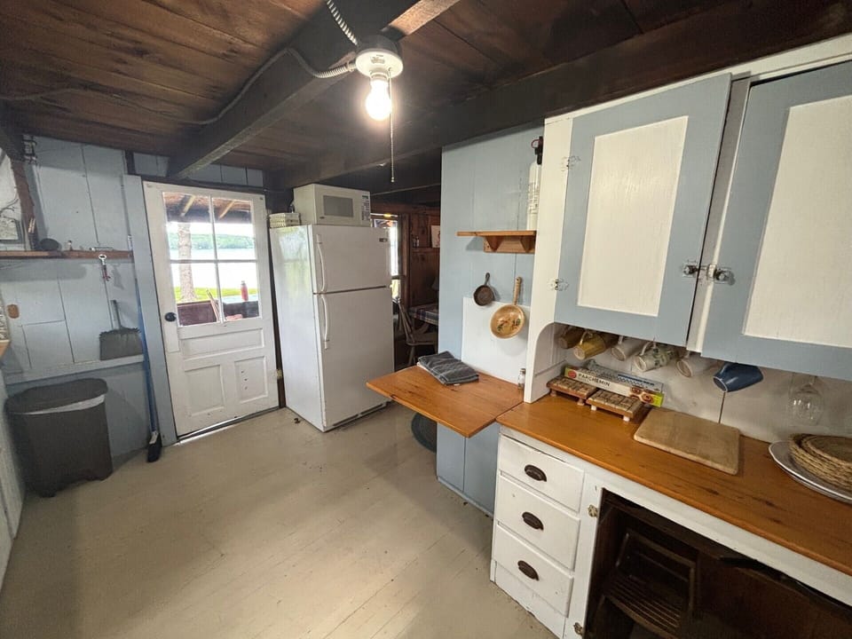 Kitchen area for vacation meals