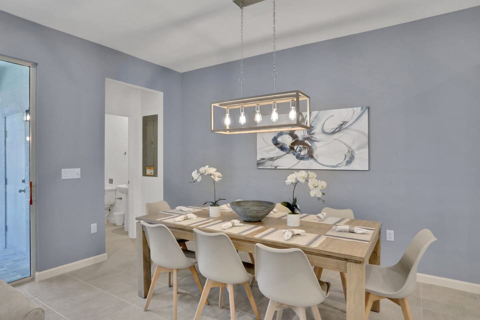 Dining Room, Dining Table, Furniture, Indoors, Table