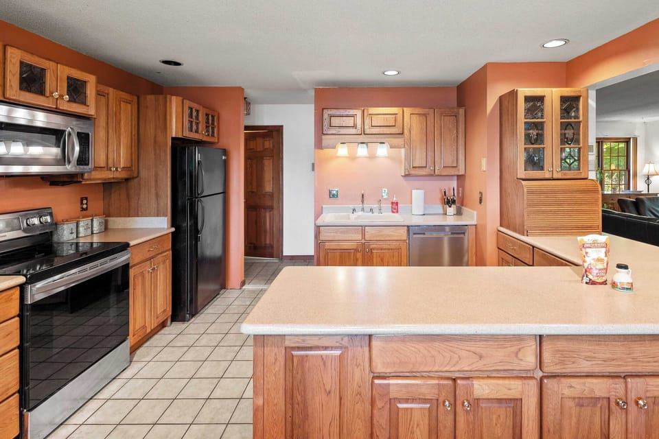 House (4 Bedrooms) | Interior