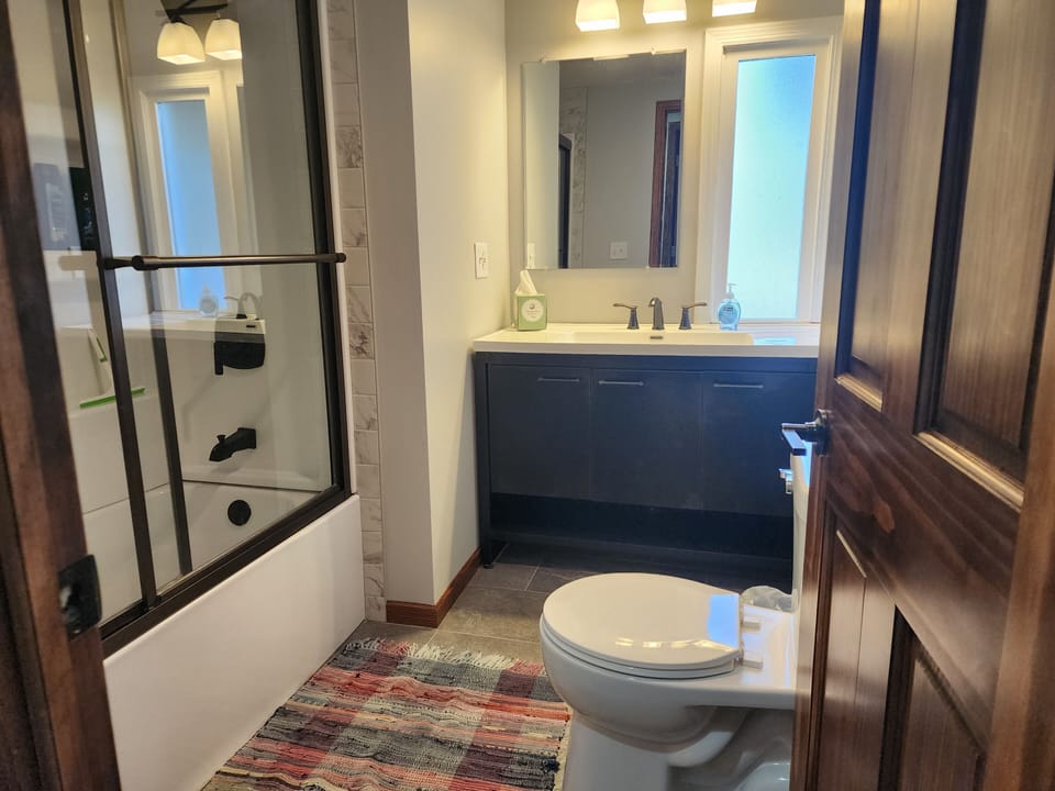 Hallway full bathroom