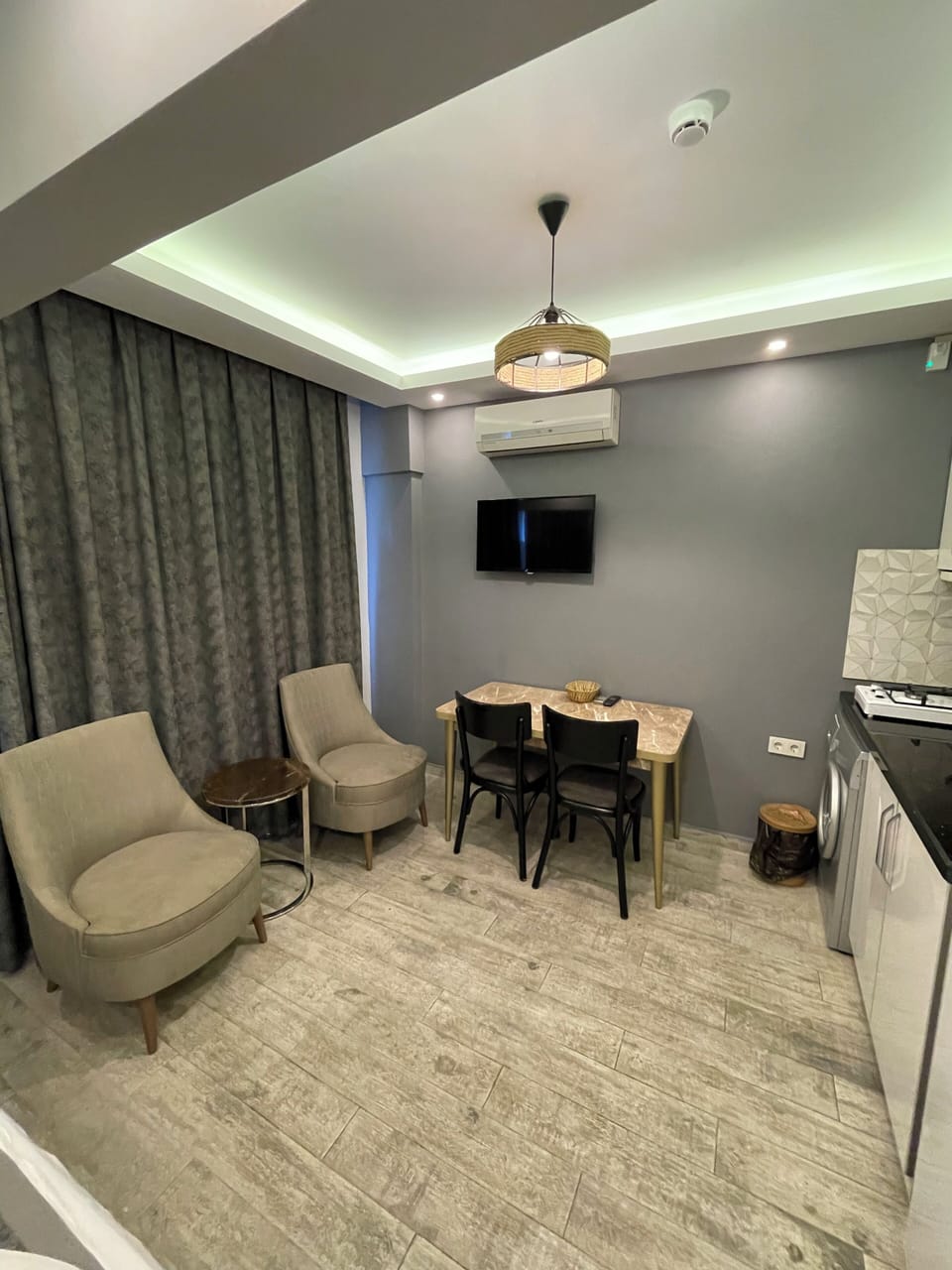 Luxury Apartment | Egyptian cotton sheets, premium bedding, blackout drapes, soundproofing