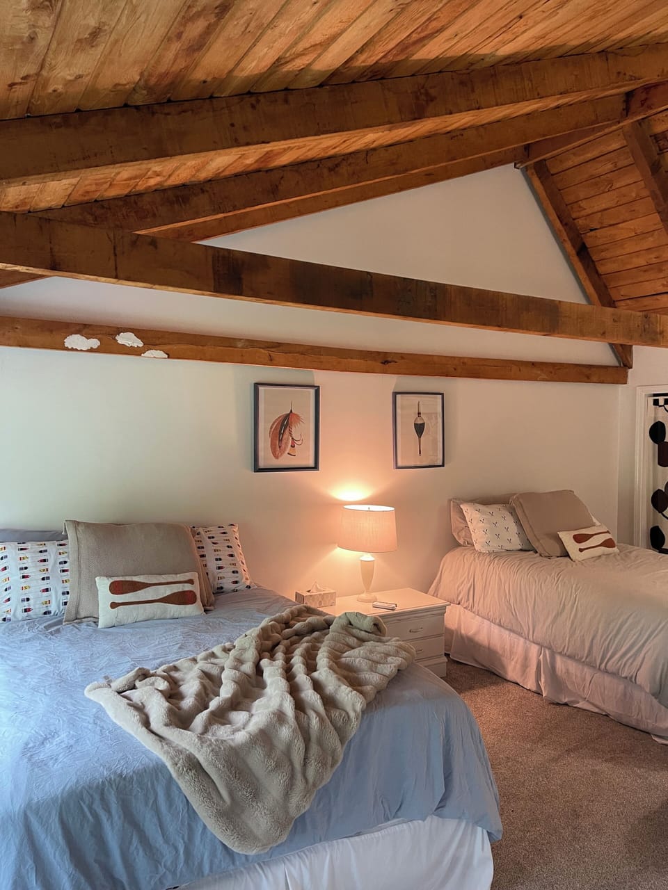 Upstairs Bedroom with Queen bed, Full/double bed and TV