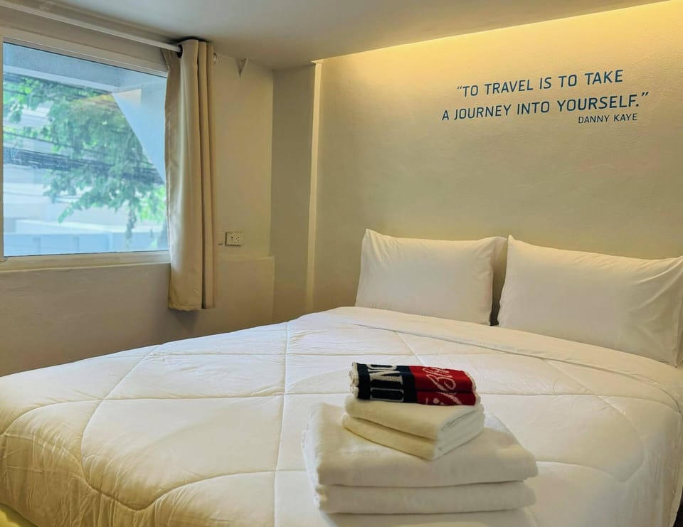 Standard Studio, Park View | Free WiFi