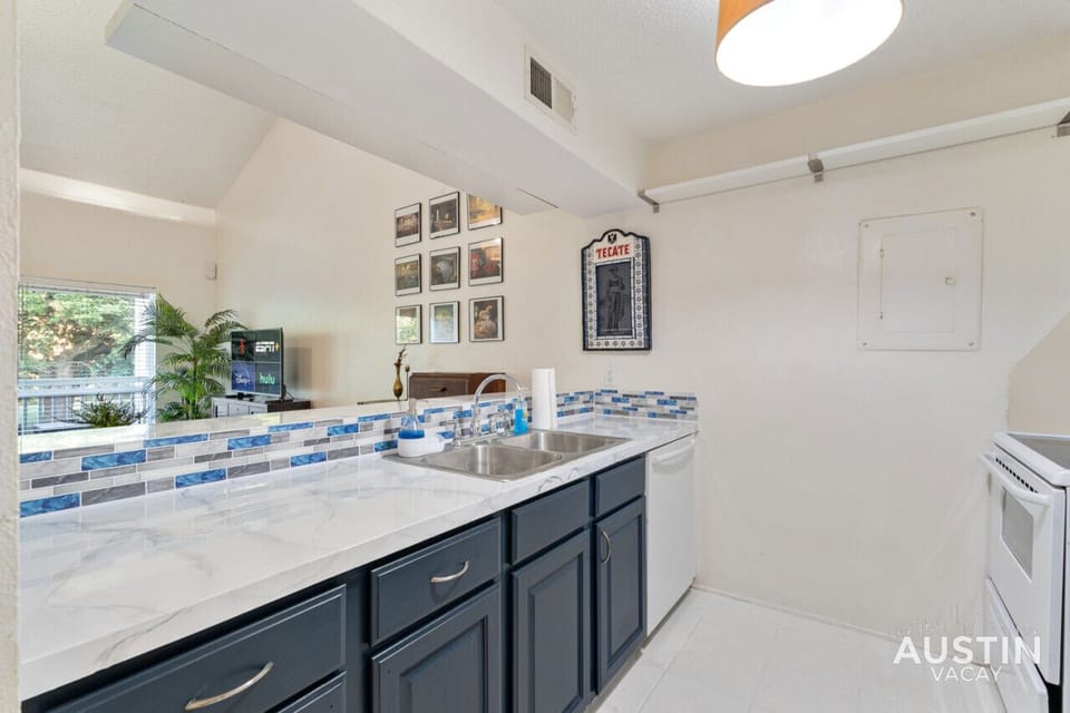 Fully equipped kitchen with all the essentials plus dishwasher