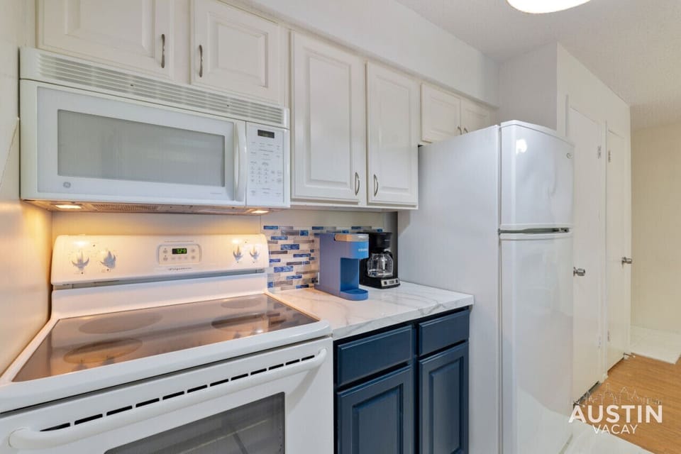 Fully equipped kitchen with all the essentials plus dishwasher