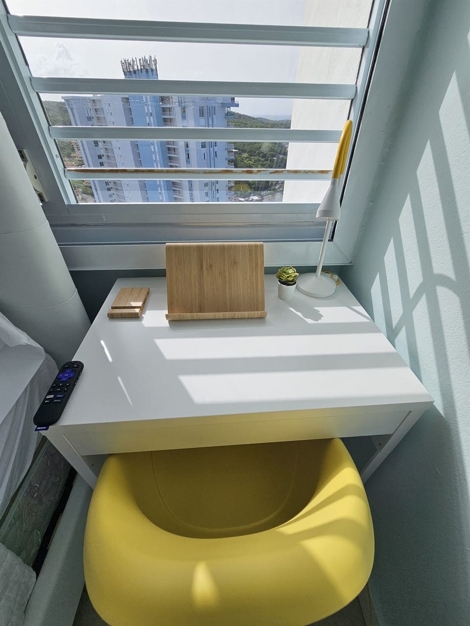 Great work space with WIFI