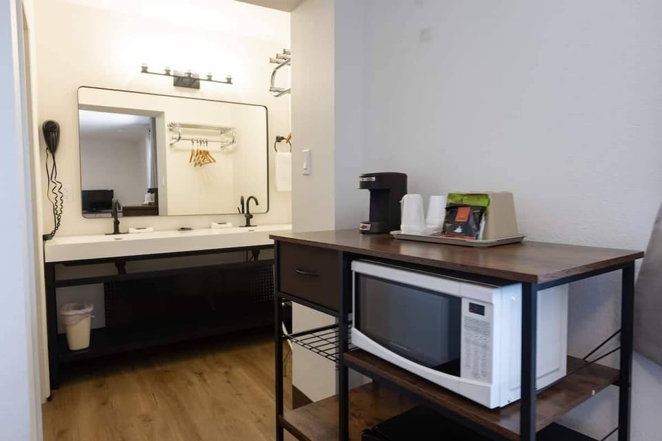Family Room | Individually decorated, free WiFi, bed sheets