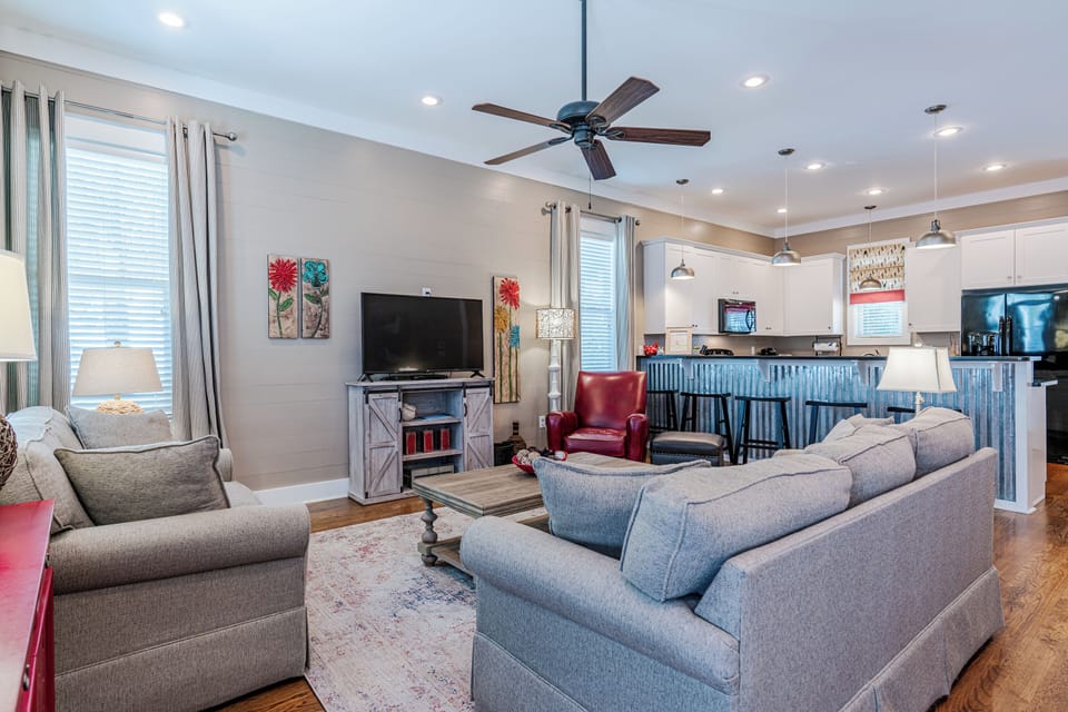 House, Multiple Beds, Pool Access, Pool View (Lifeguard Loop) | Living area | 42-inch flat-screen TV with digital channels