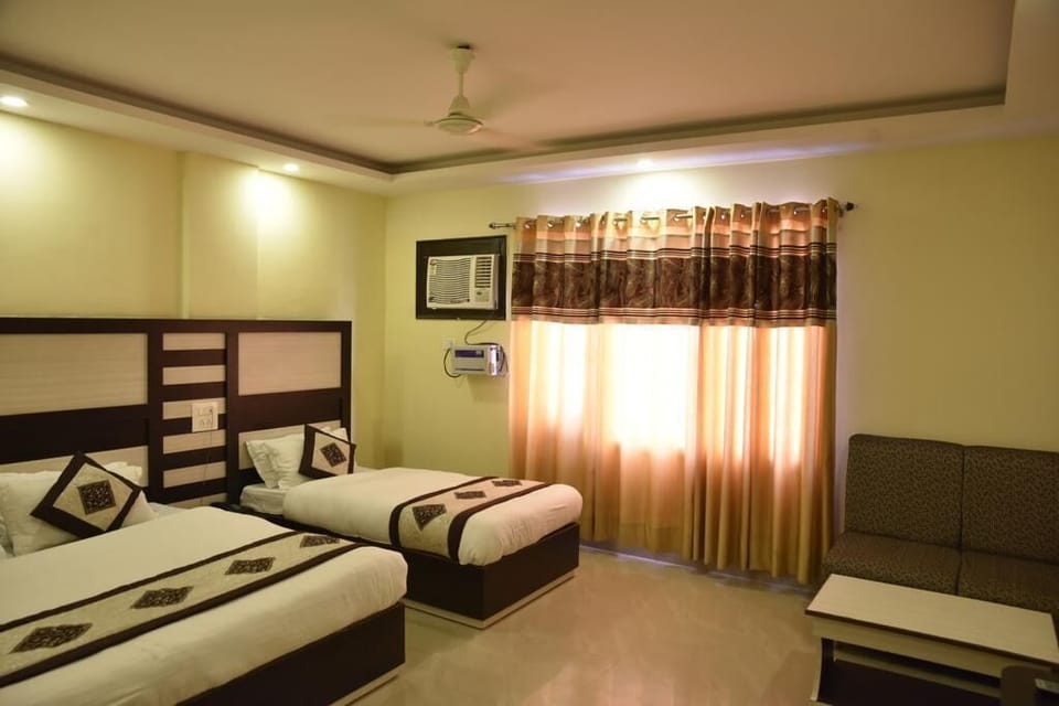 Deluxe Double Room | Individually furnished, desk, laptop workspace, free WiFi