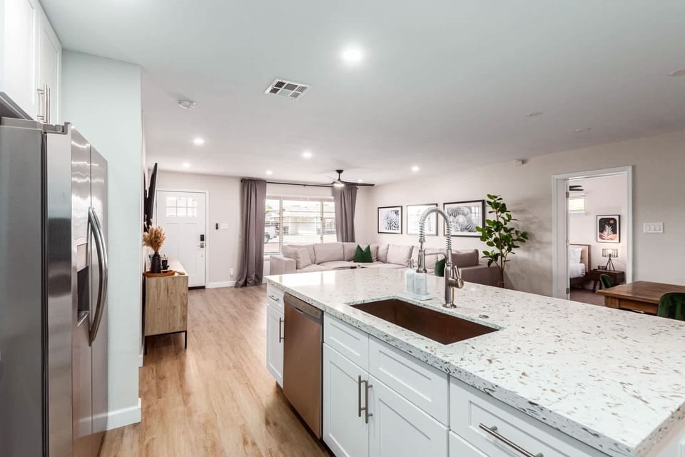 Open Concept Kitchen, Dining & Living Area