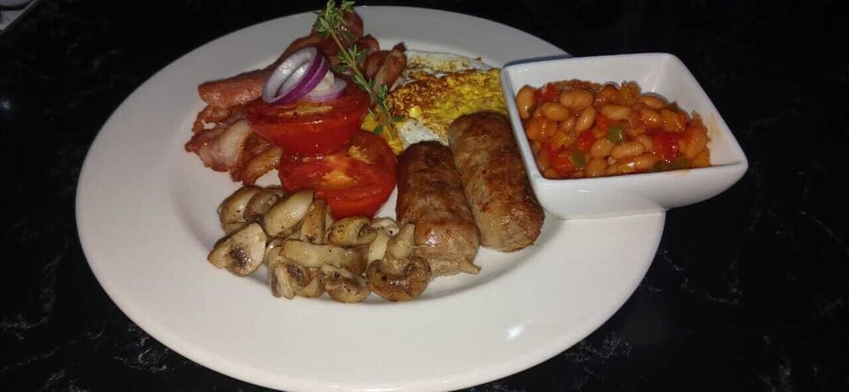 Daily English breakfast for a fee