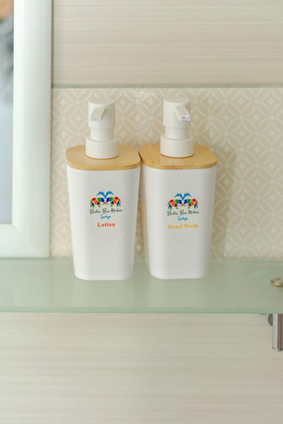 Standard Double Room | Bathroom | Towels, soap, shampoo, toilet paper