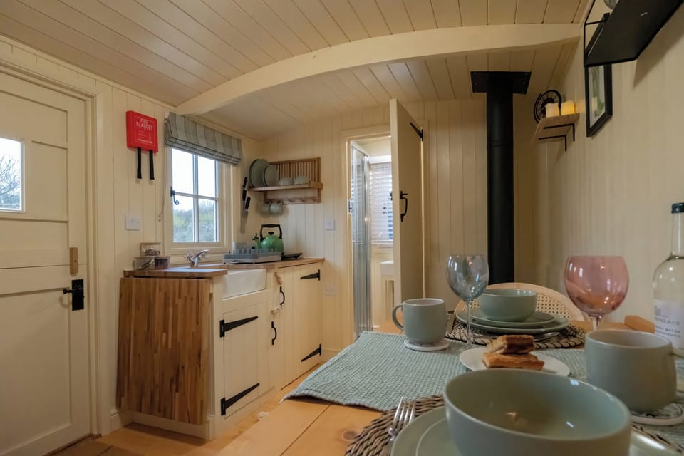 Cabin | Dining