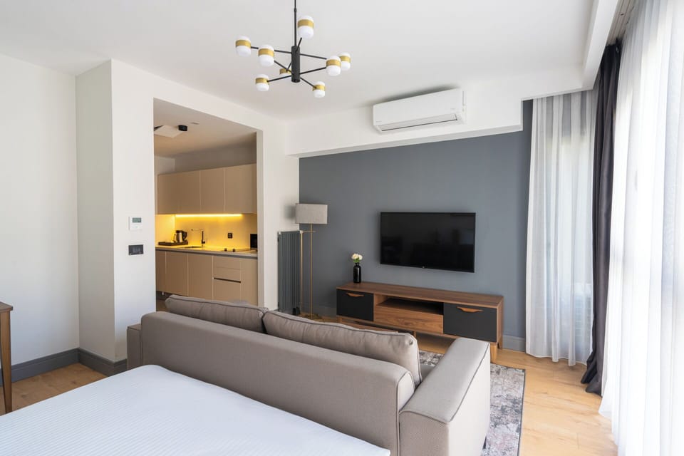 Studio Suite | Living area | 48-inch TV with digital channels