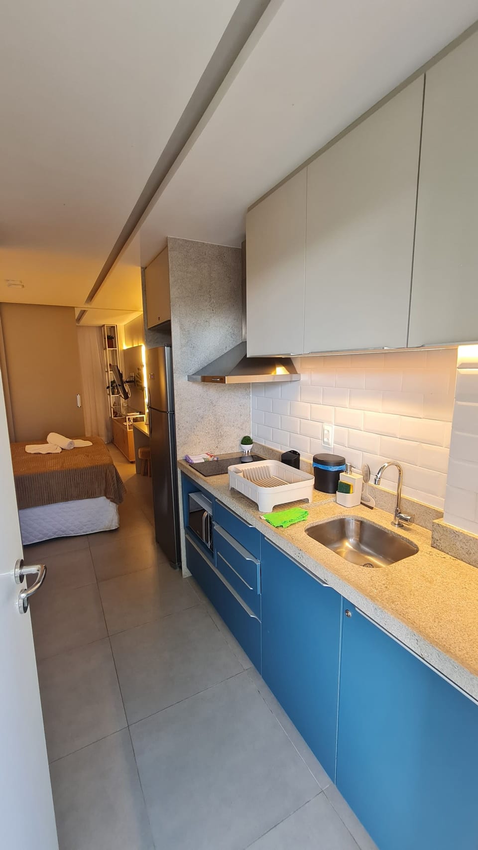 Comfort Studio, 1 Double Bed with Sofa bed, Private Bathroom | Private kitchen | Microwave, stovetop, cookware/dishes/utensils