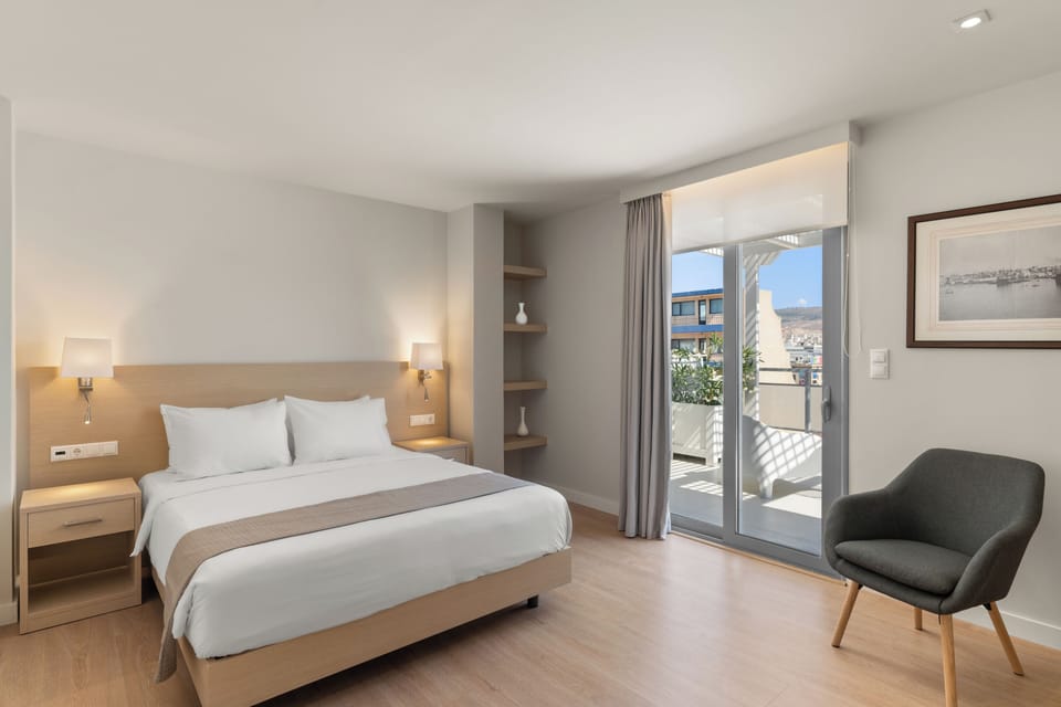Deluxe Double Room, Terrace, Harbor View | Desk, free WiFi, bed sheets