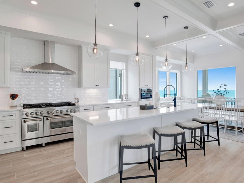 House, Multiple Beds, Pool Access, Ocean View (Viviana #12) | Private kitchen | Coffee/tea maker, fridge, microwave, oven
