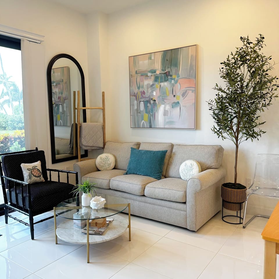 Living Space with Pull Out Sofa
