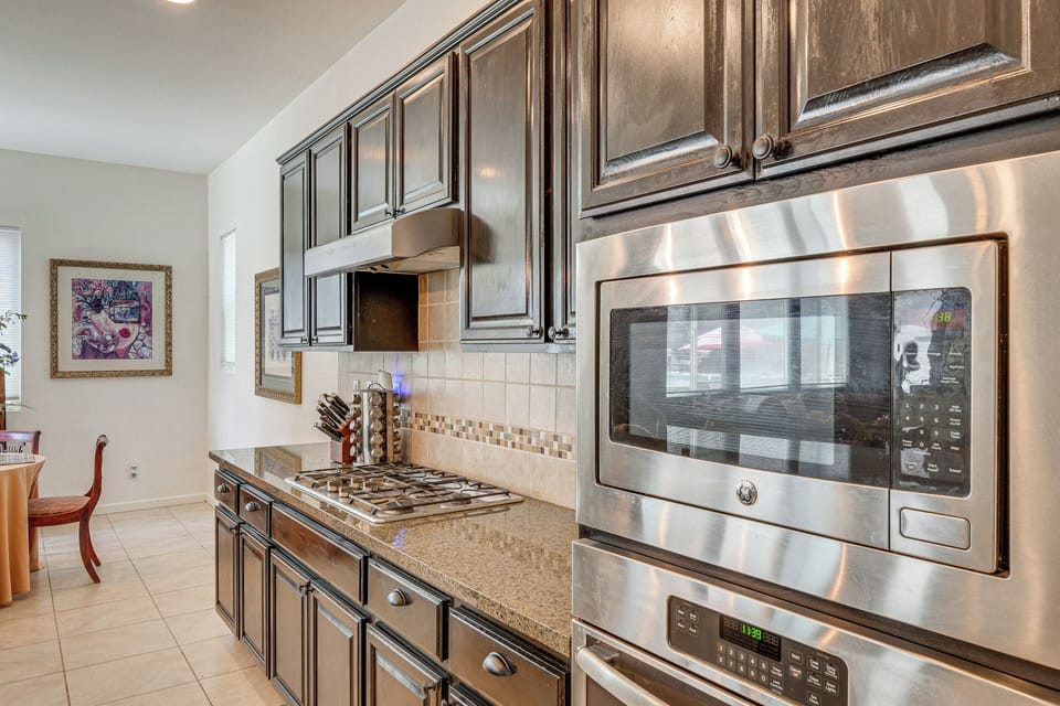 Kitchen | 1st Floor | Breakfast Bar