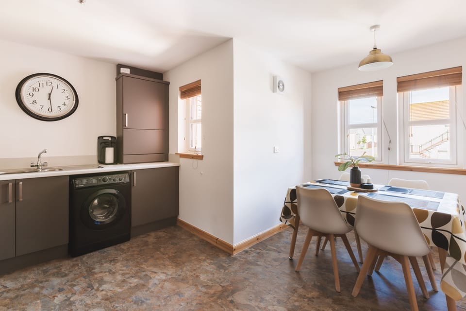 Apartment | Private kitchen | Fridge, microwave, oven, stovetop