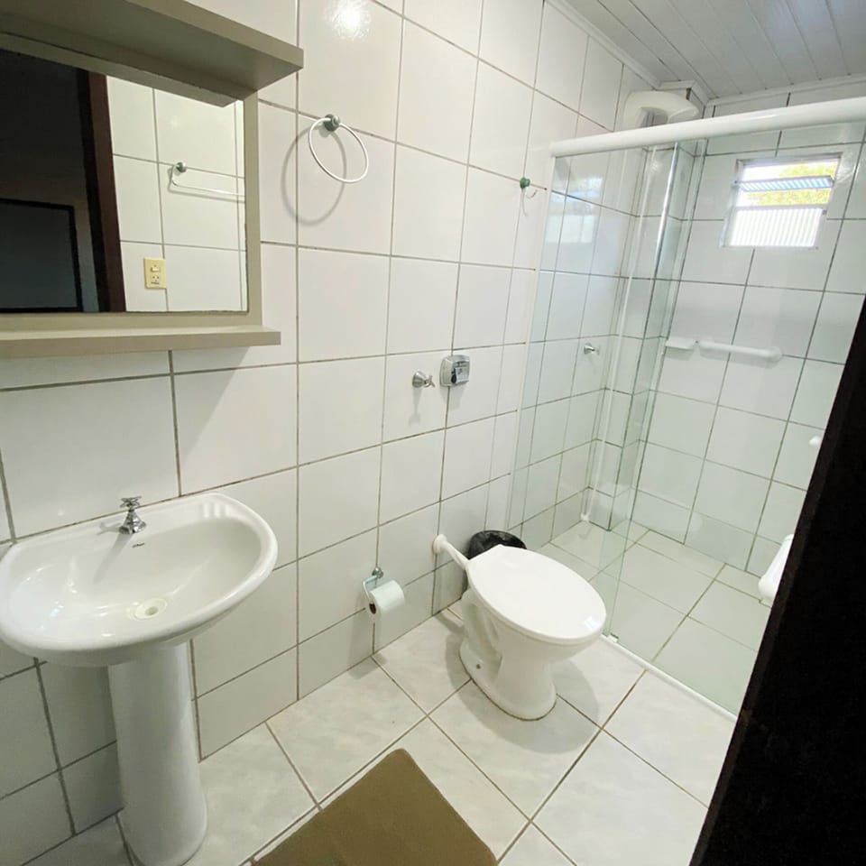 Superior Double Room | Bathroom | Shower, towels, soap, toilet paper