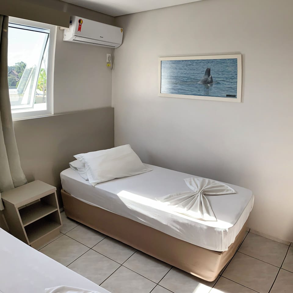 Superior Twin Room | Desk, laptop workspace, iron/ironing board, free WiFi
