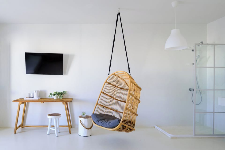 Deluxe Suite, Balcony, Partial Sea View | In-room safe, soundproofing, travel crib, WiFi (free)