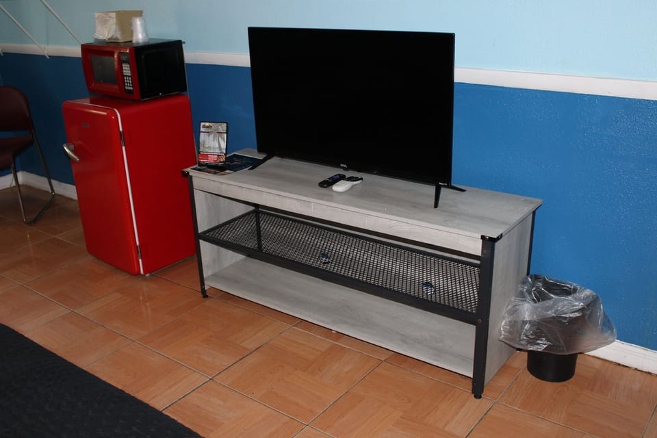 Double Room, Mobility Accessible, Non Smoking | Desk, free WiFi, wheelchair access