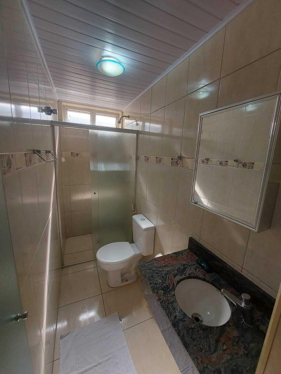 Premium Double Room | Bathroom | Shower, free toiletries, hair dryer, bidet
