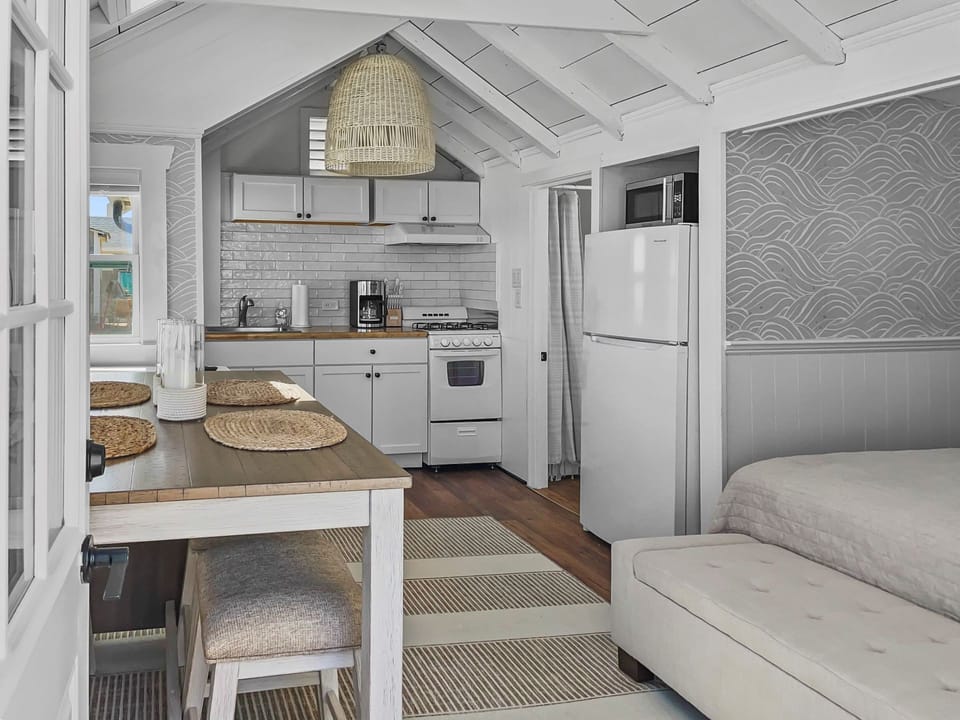 Open studio cottage at 251 Old Wharf Road Unit 57 Dennis Port - Blue Horizon