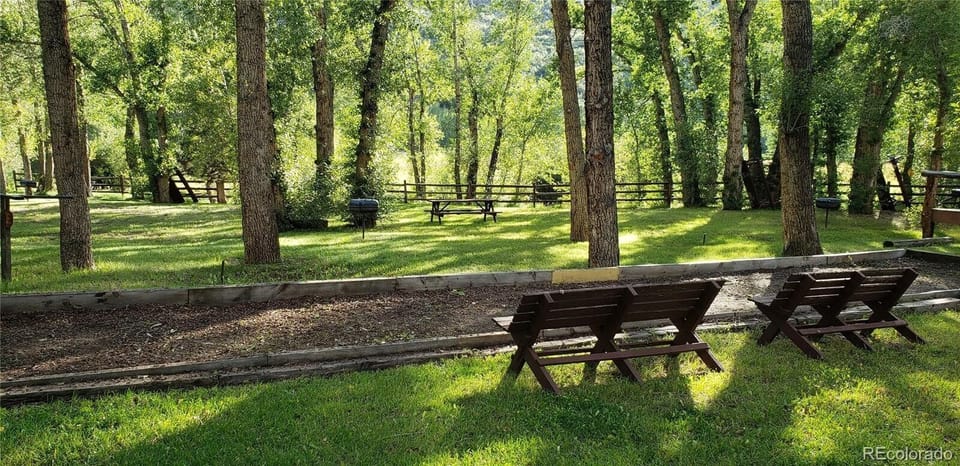Bocce ball and horse shoe
