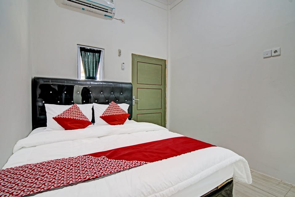 Standard Double Room | Bed sheets