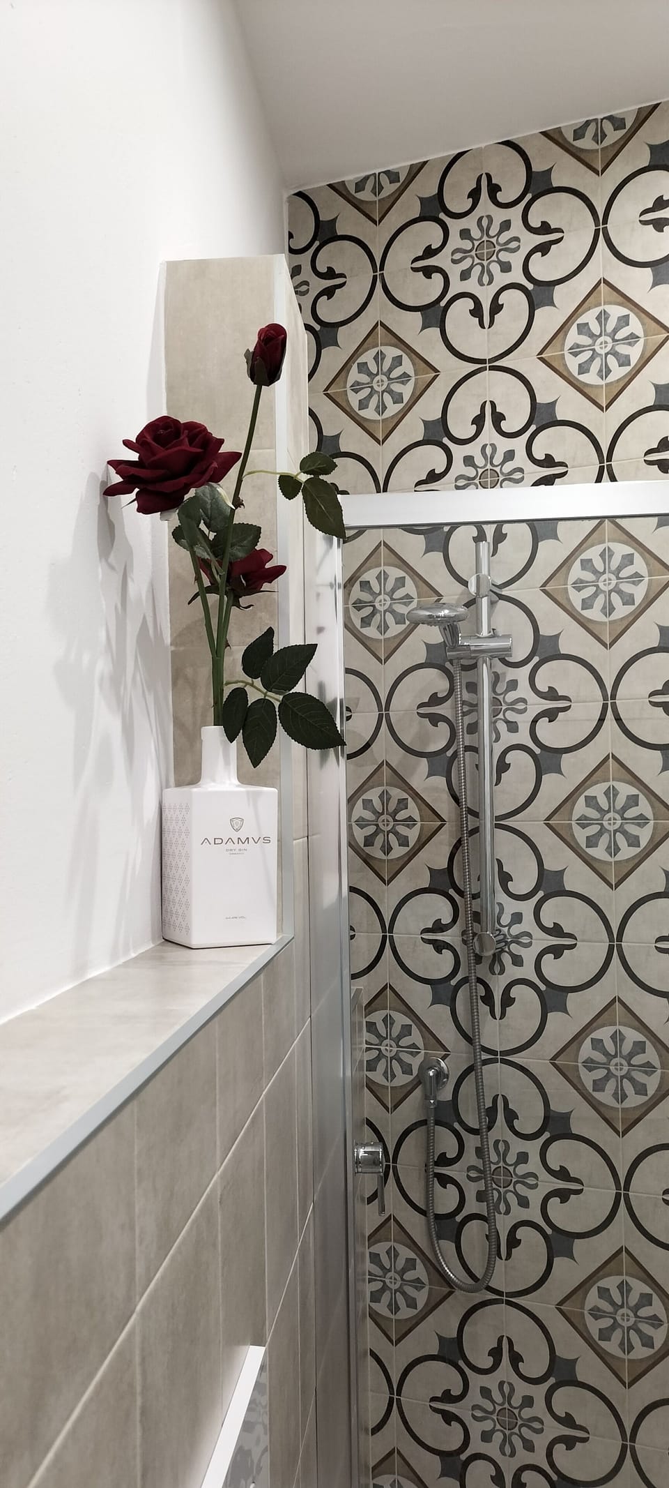 Family Quadruple Room, City View | Bathroom | Shower, free toiletries, hair dryer, towels