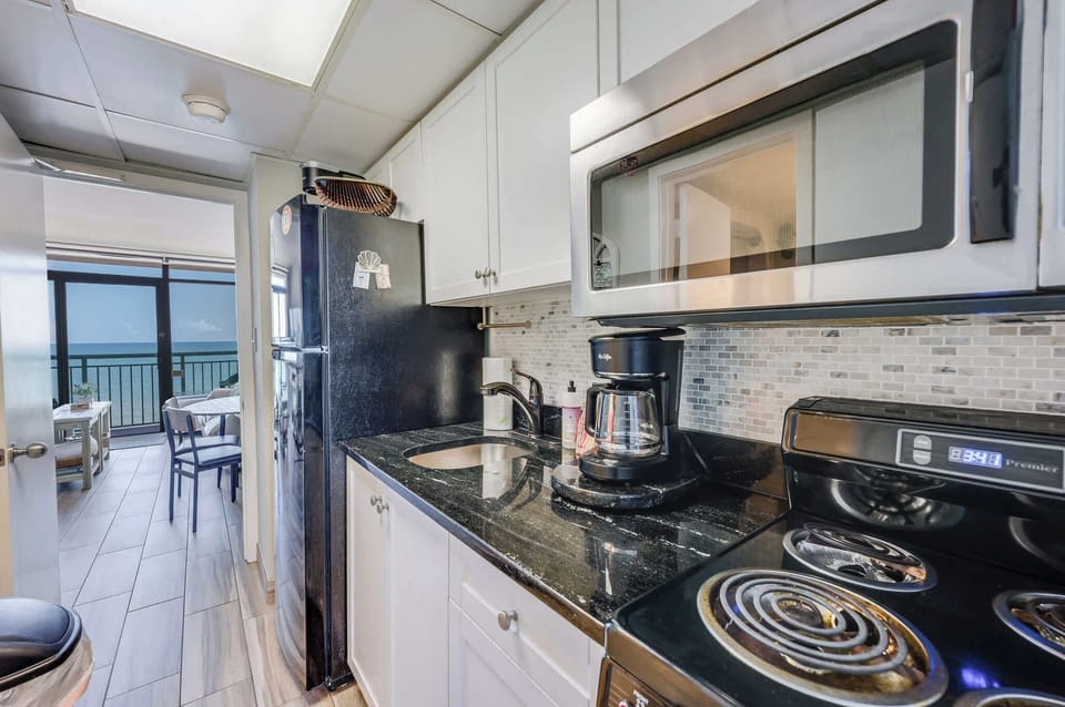 Equipped Kitchen for Your Stay
