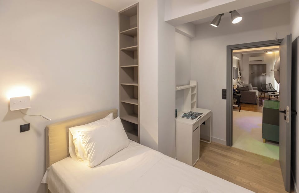 Design Apartment, 2 Bedrooms | 2 bedrooms, individually decorated, individually furnished