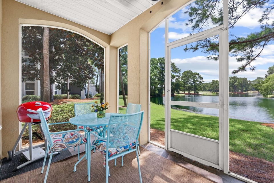 SCREENED BACK PATIO LAKE VIEW