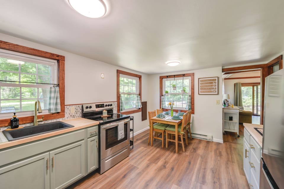 House (2 Bedrooms) | Interior