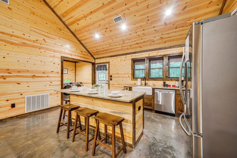 House (2 Bedrooms) | Interior