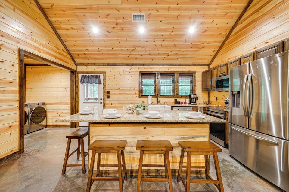 House (2 Bedrooms) | Interior