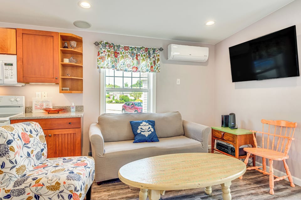 Cottage (2 Bedrooms) | Interior